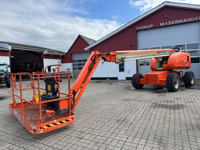 JLG 660SJ