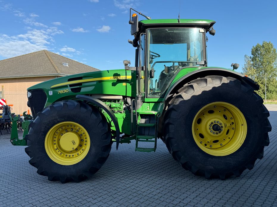 John Deere 7830 AutoPower - Traktorer - Traktorer 4 wd - 4