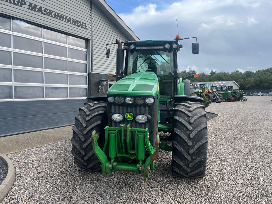 John Deere 8230 Med frontlift - Traktorer - Traktorer 4 wd - 10