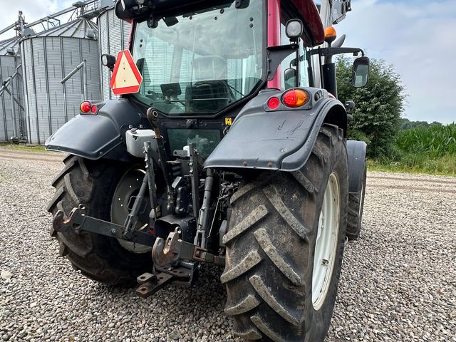 Valtra N123 H5