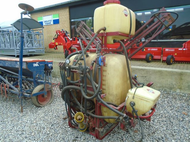 Hardi 850L og 12 Meter
