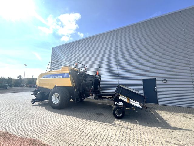 New Holland BB9090