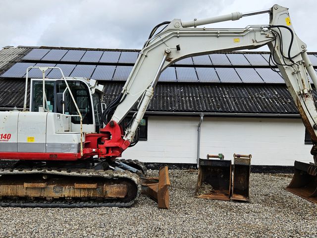 Takeuchi TB1140