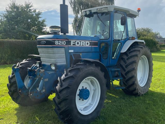 Ford 8210
