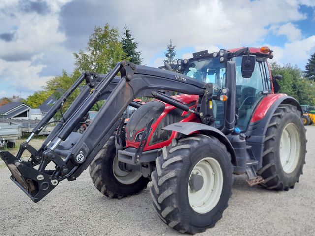Valtra N124H5
