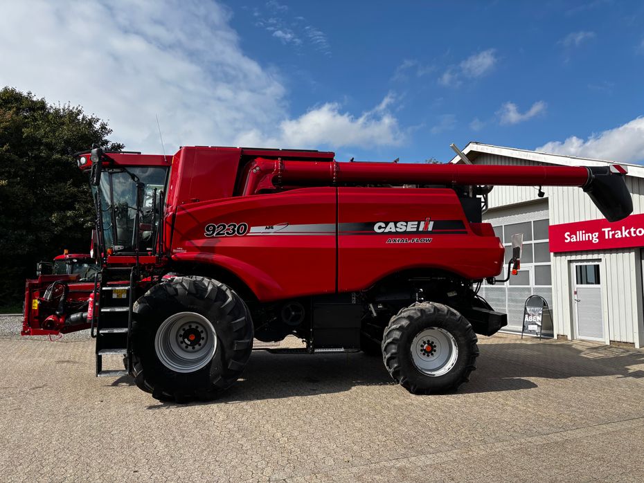 Case IH Axial Flow 9230 Inkl. 30 fods skærebord og vogn. - Høstmaskiner - Mejetærskere - 3