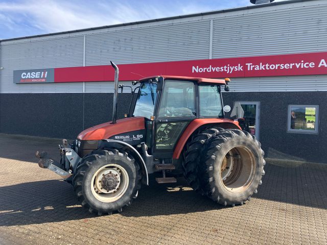 New Holland L95