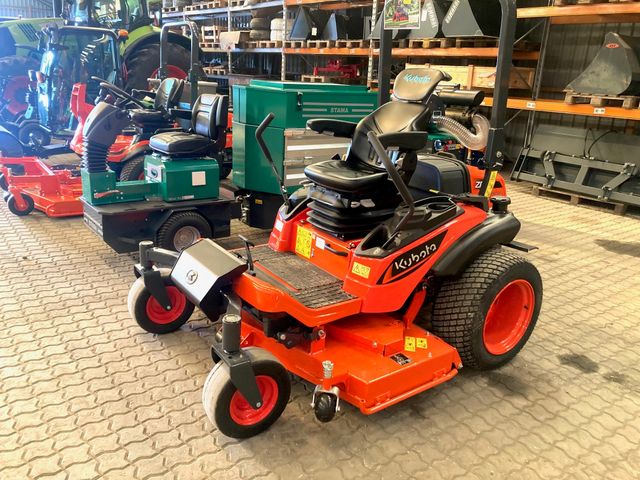 Kubota ZD1211R-60 Zero Turn