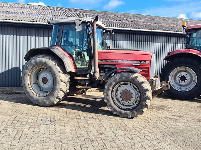 Massey Ferguson 8110