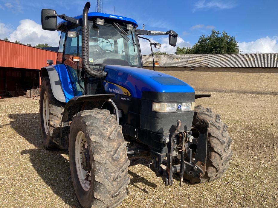 New Holland TM130 - Traktorer - Traktorer 4 wd - 4