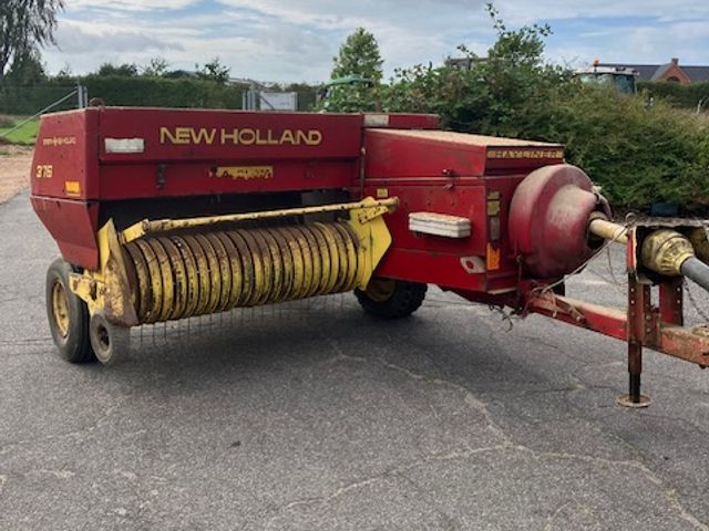 New Holland 376 småballepresser
