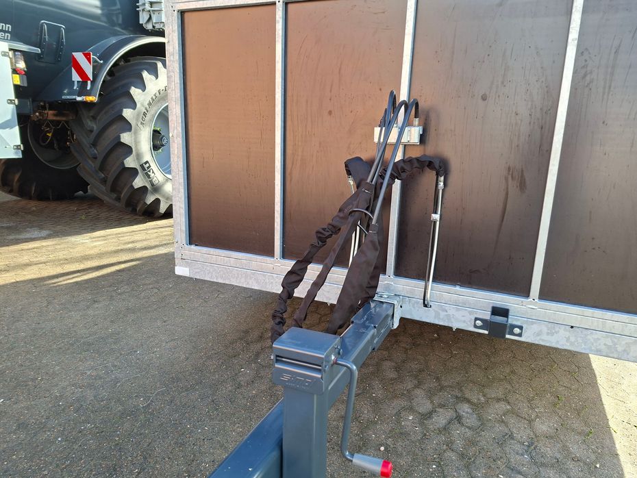 CN Agro Model D - Vogne - Dyretransportvogne - 13