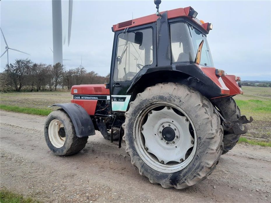 Case IH 845 XLA Plus  Air Condition og 40 kmt. gearkasse 845 XLA Plus - Traktorer - Traktorer 4 wd - 3