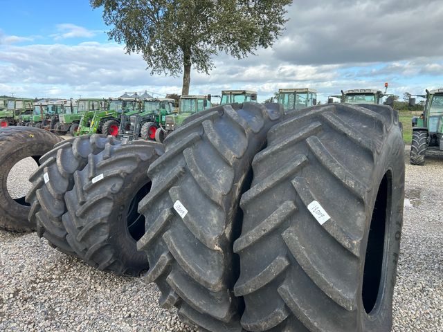 Mitas 710/70R42 + 600/70R30 