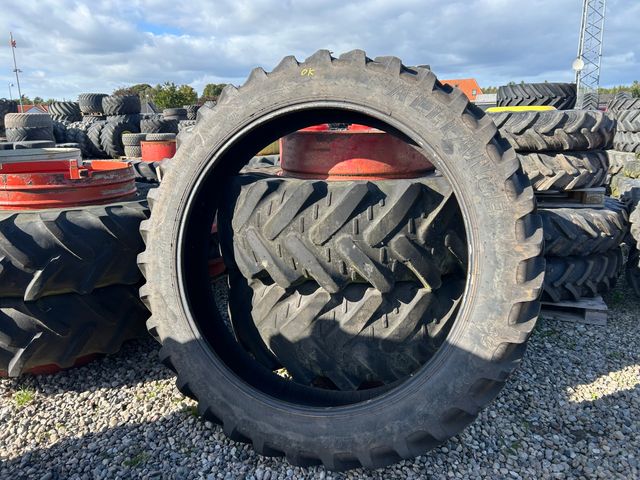 Alliance 320/90R54