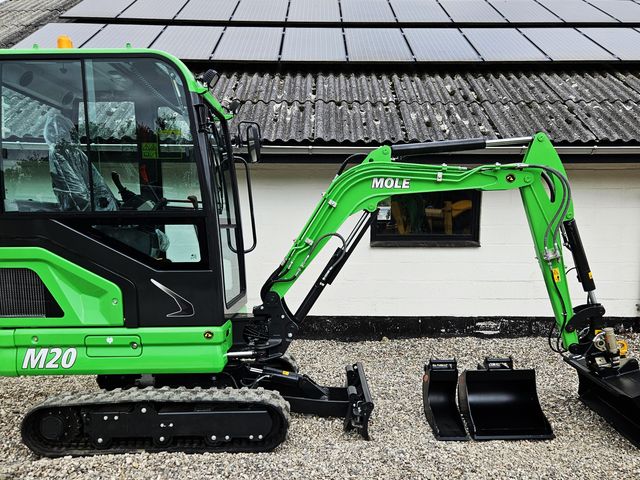 MOLE  M20