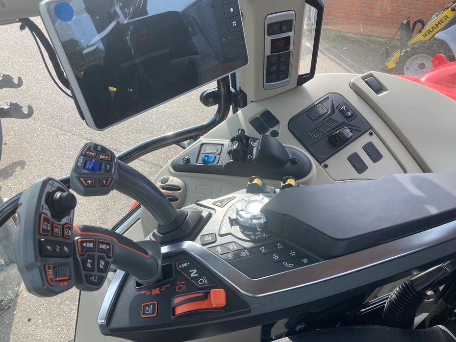 Massey Ferguson 5S.145 Exclusive  Dyna-6 Exclusive - Traktorer - Traktorer 4 wd - 14