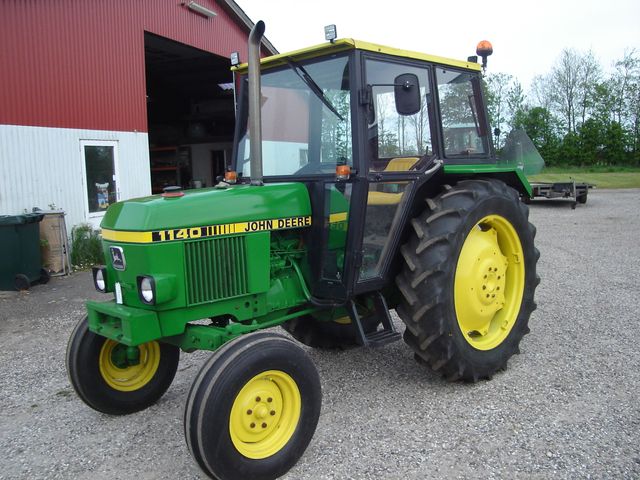 John Deere 1140