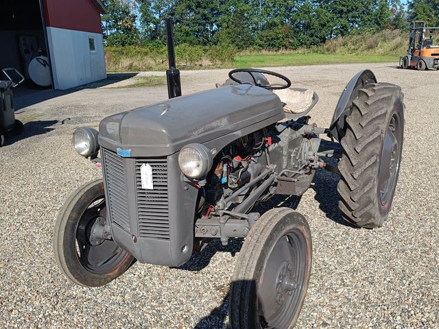 Ferguson 31 Freguson 31