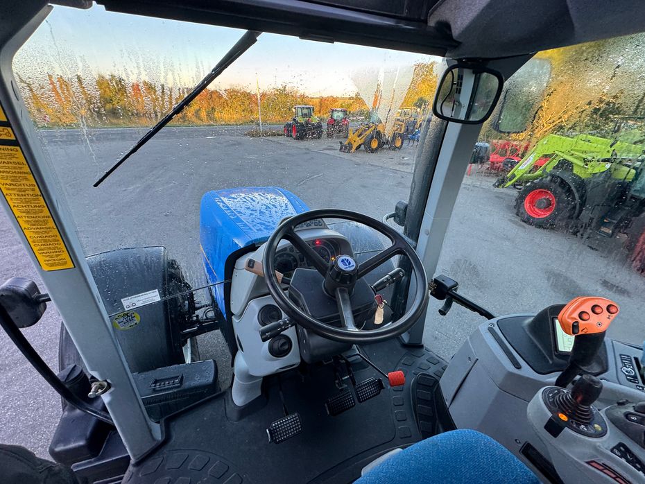 New Holland T7060 KUN 5300 TIMER OG FULD AFFJEDRING! - Traktorer - Traktorer 4 wd - 22