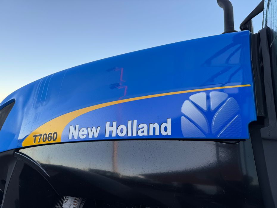 New Holland T7060 KUN 5300 TIMER OG FULD AFFJEDRING! - Traktorer - Traktorer 4 wd - 16