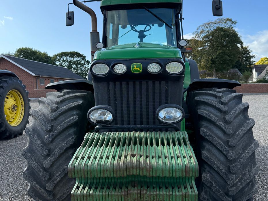 John Deere 8320 Traktor - Traktorer - Traktorer 4 wd - 6