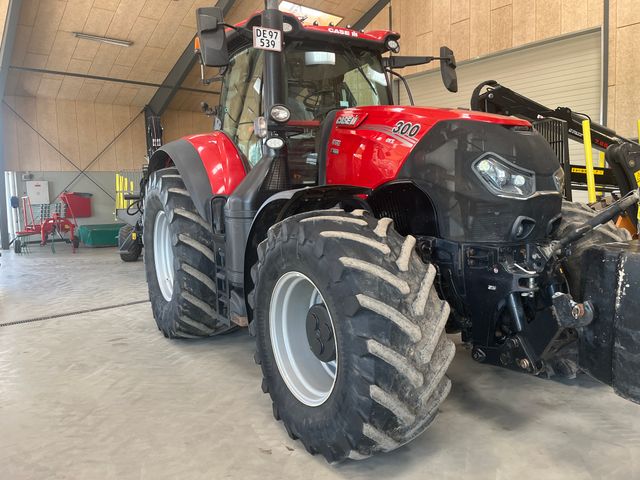 Case IH Optum 300 CVX