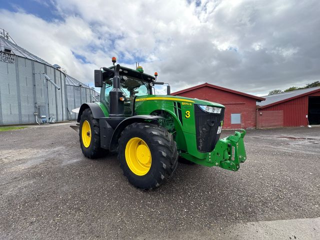 John Deere 8370R