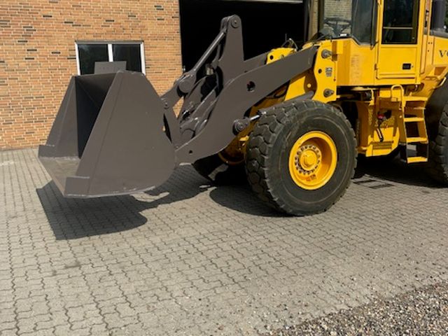 Volvo L90E