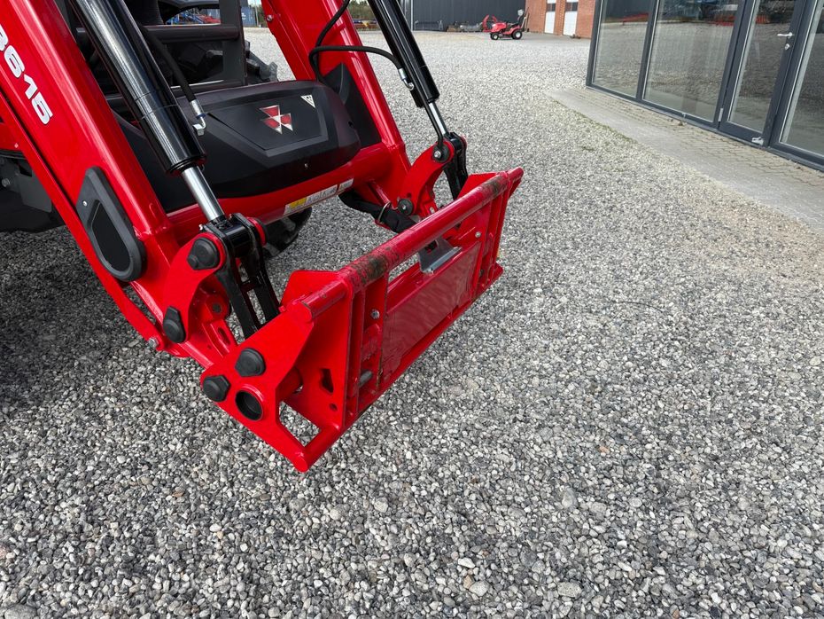 Massey Ferguson 4708 - Traktorer - Traktorer 4 wd - 8