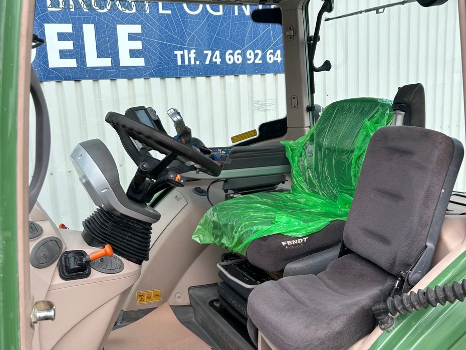 Fendt 722 Vario SCR Profi Med Fendt Frontlæsser 4x75 - Traktorer - Traktorer 4 wd - 8