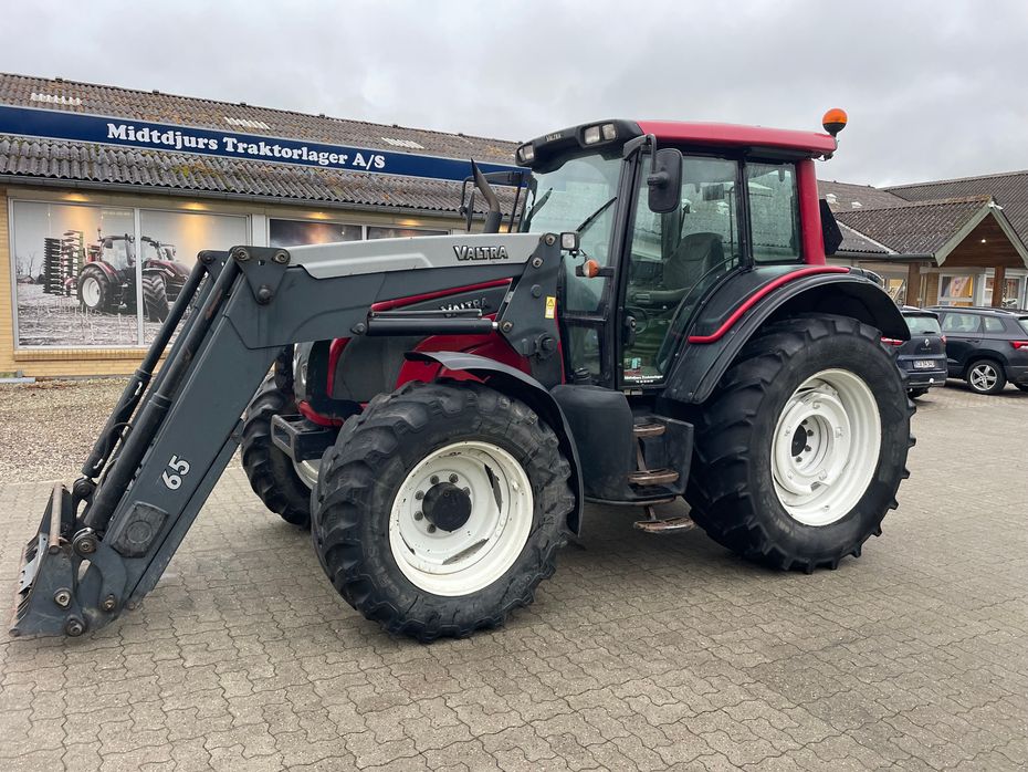 Valtra N121 Advance - Traktorer - Traktorer 4 wd - 2