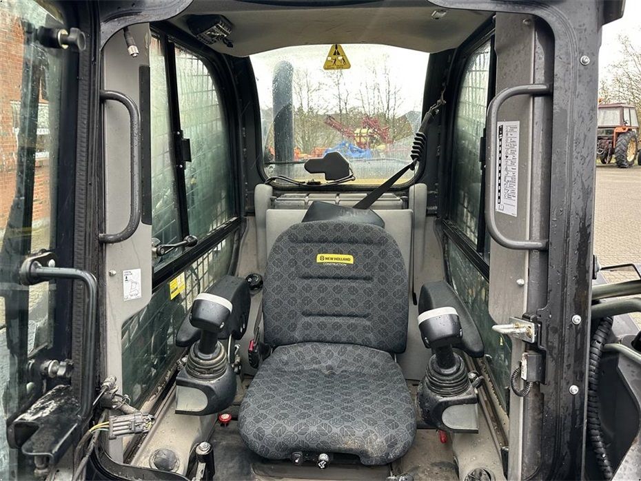New Holland C238 - Læssemaskiner - Minilæssere - 13