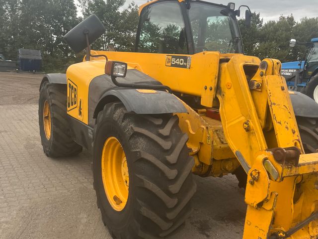 JCB Agri 540-70