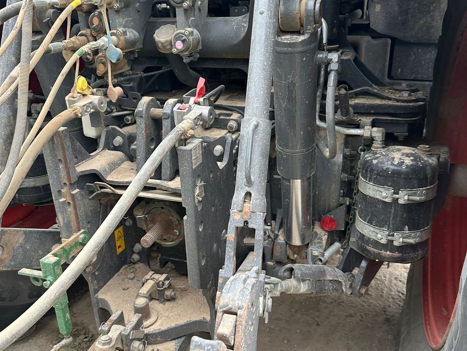 CLAAS AXION 850 Se lige prisen! Front PTO. Hjul og frontvægte. - Traktorer - Traktorer 4 wd - 13