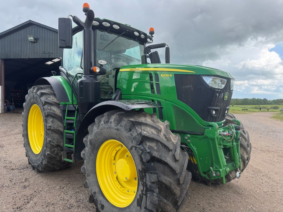 John Deere 6250R 6230r - Traktorer - Traktorer 4 wd - 3