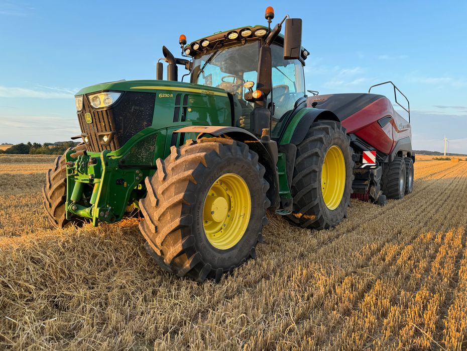 John Deere 6250R 6230r - Traktorer - Traktorer 4 wd - 2
