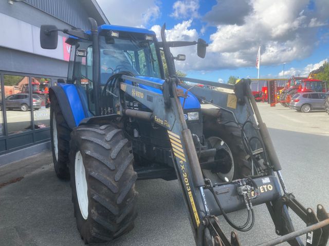 New Holland TS115