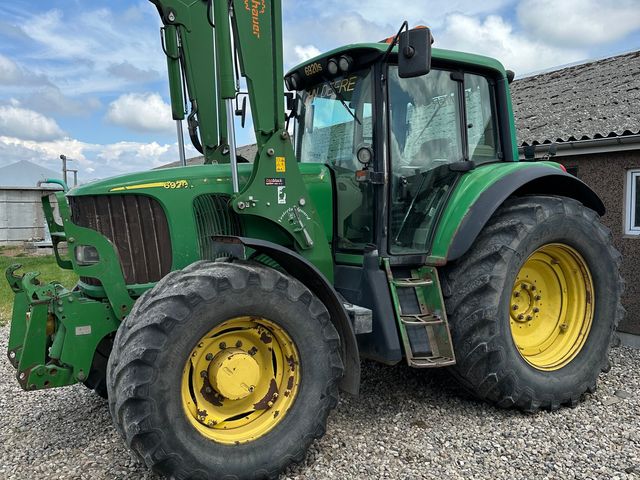 John Deere 6920S