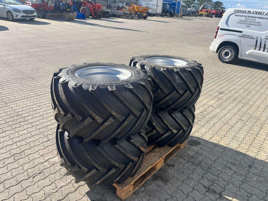 - - - Nye MRL 19.0/45-17 brede hjul til Giant - Minilæsser tilbehør - Komplette hjul - 11