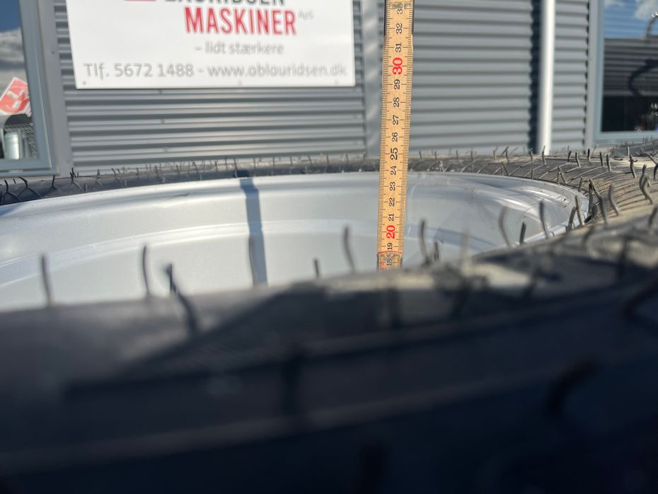 - - - Nye MRL 19.0/45-17 brede hjul til Giant - Minilæsser tilbehør - Komplette hjul - 8