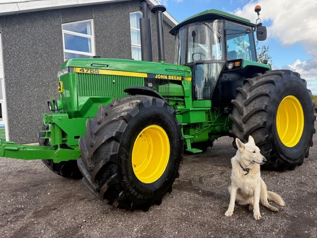 John Deere 4755