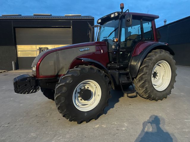 Valtra T151