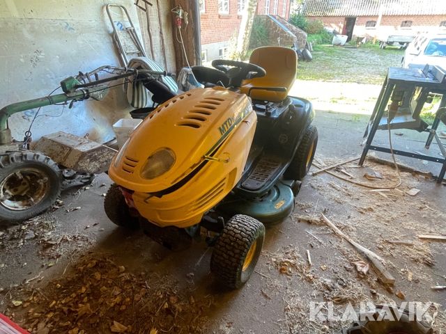 Yard-man 