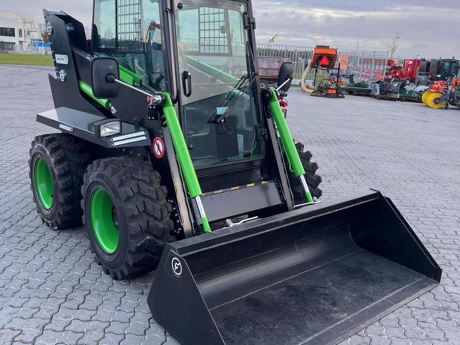 FIRSTGREEN ELISE900 - Læssemaskiner - Minilæssere - 1