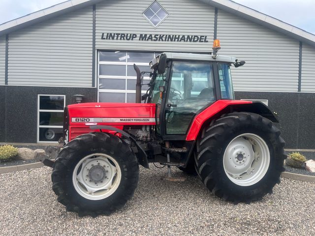 Massey Ferguson 8120 DYNA 4