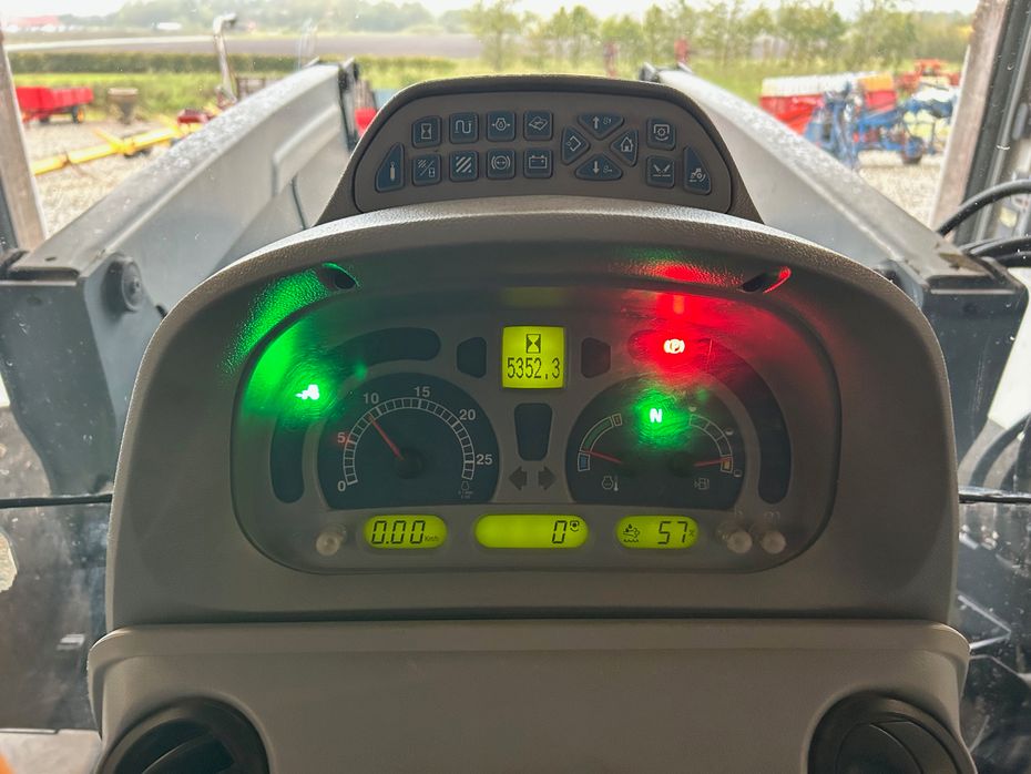 New Holland T7.200 Autocommand - Traktorer - Traktorer 4 wd - 19