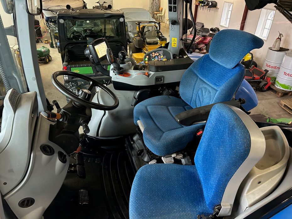 New Holland T7.200 Autocommand - Traktorer - Traktorer 4 wd - 14