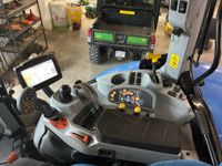 New Holland T7.200 Autocommand - Traktorer - Traktorer 4 wd - 16