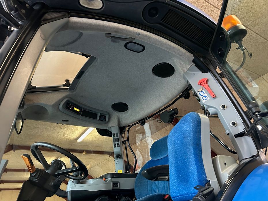 New Holland T7.200 Autocommand - Traktorer - Traktorer 4 wd - 15